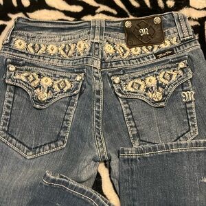 Miss means in excellent condition!!! Size 27!!